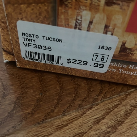 Ladies Cowboy boots, Tony Lama - Picture 6 of 6